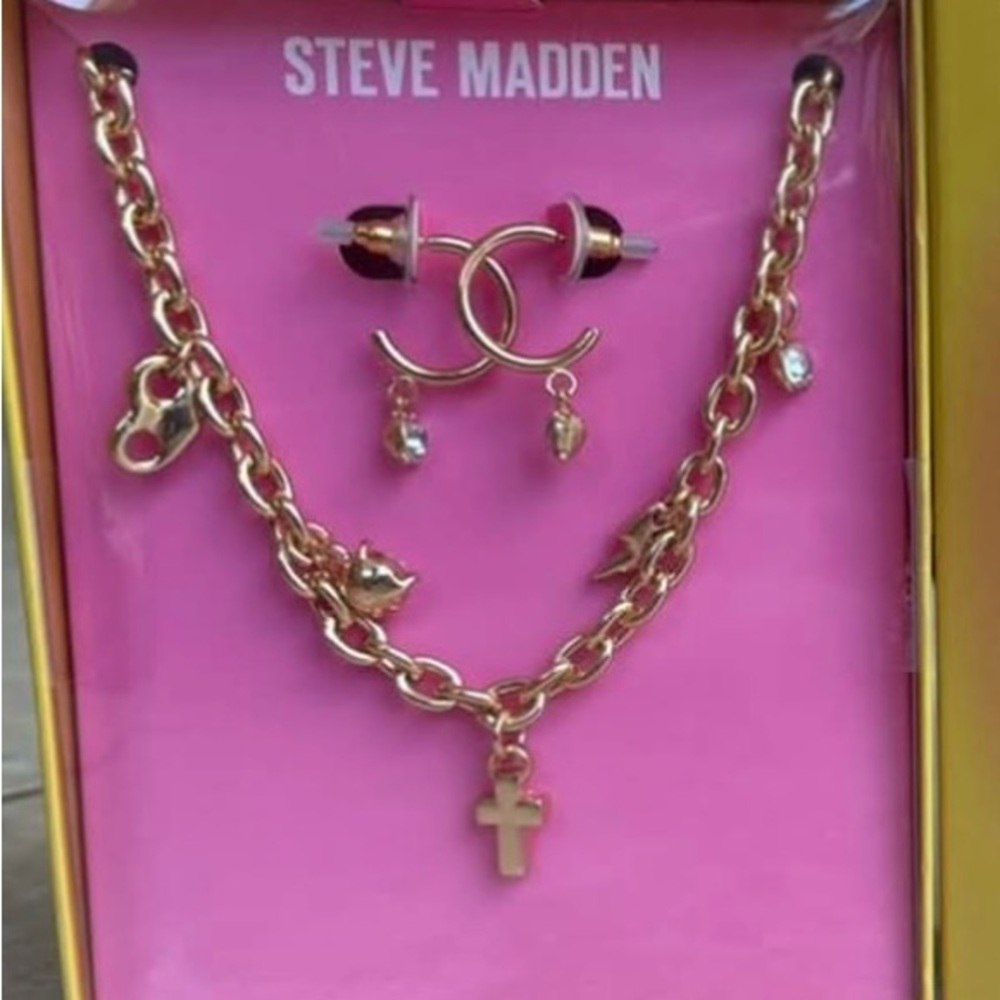 Steve Madden Gold Necklace and Earring Set